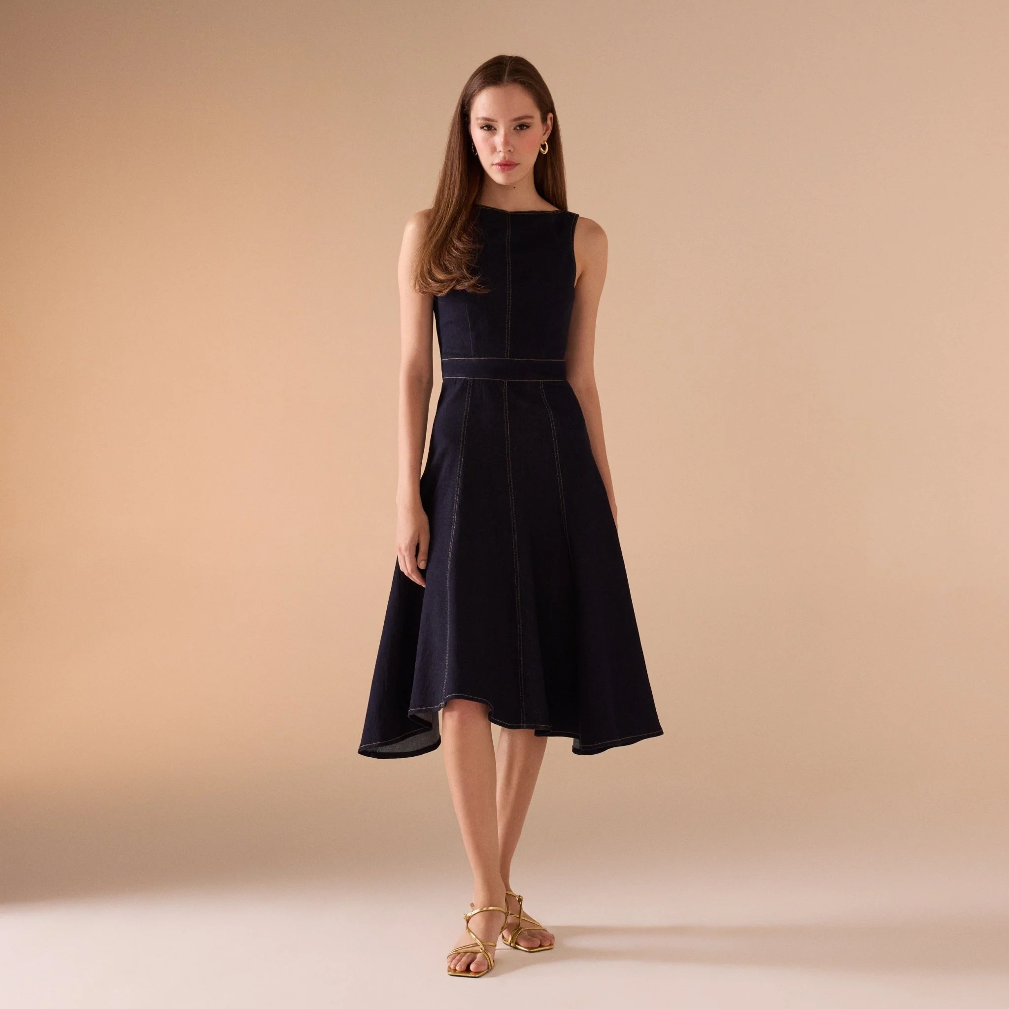 A-line Sleeveless Denim Midi Dress - Image 2