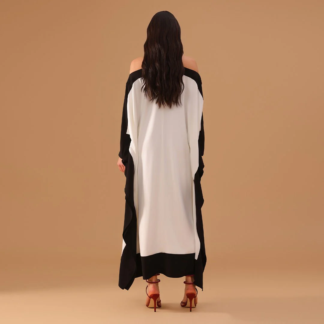 Black and White Halter Neck Bare Shoulders Crepe Kaftan - Image 5