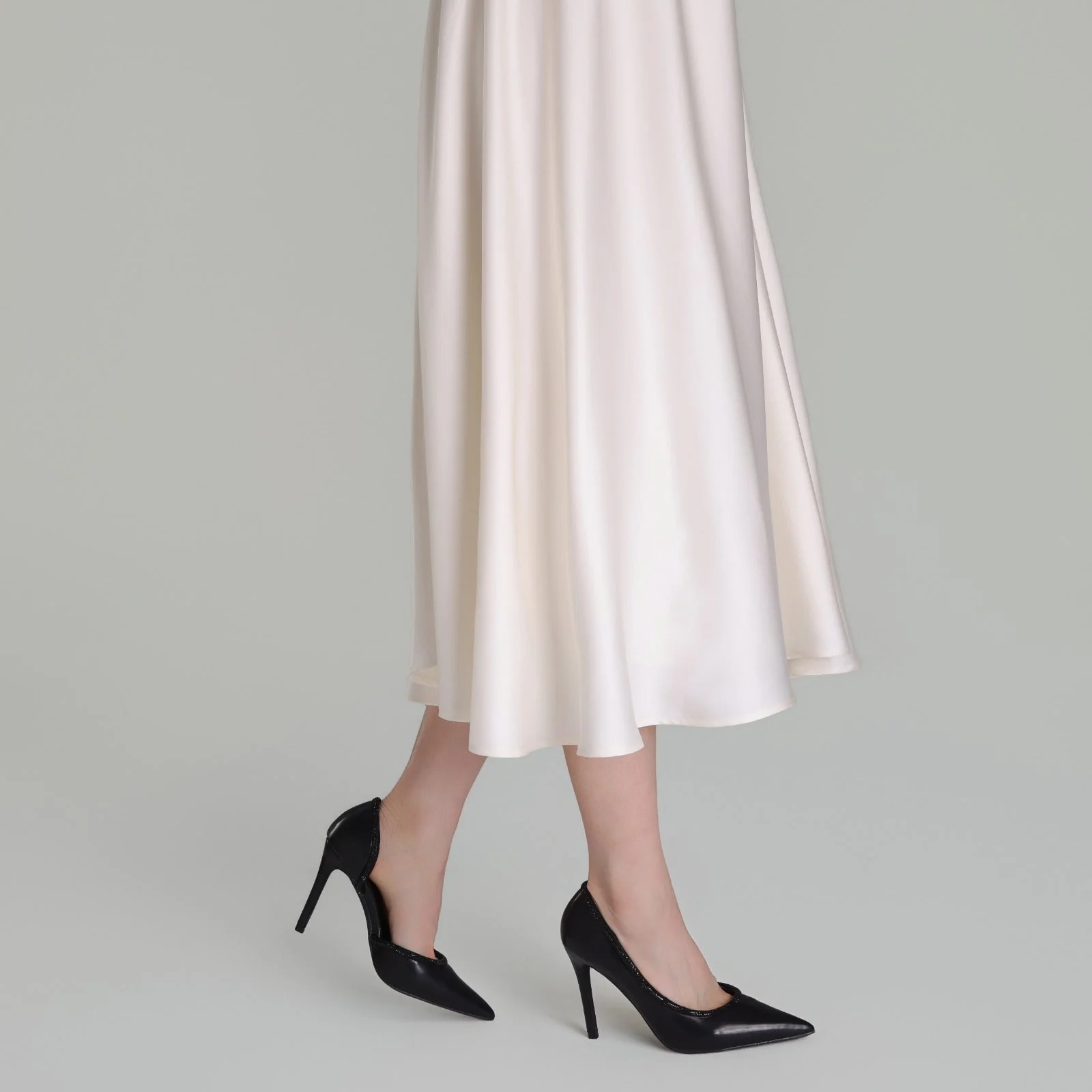 Black Leather Pointed Toe Pumps