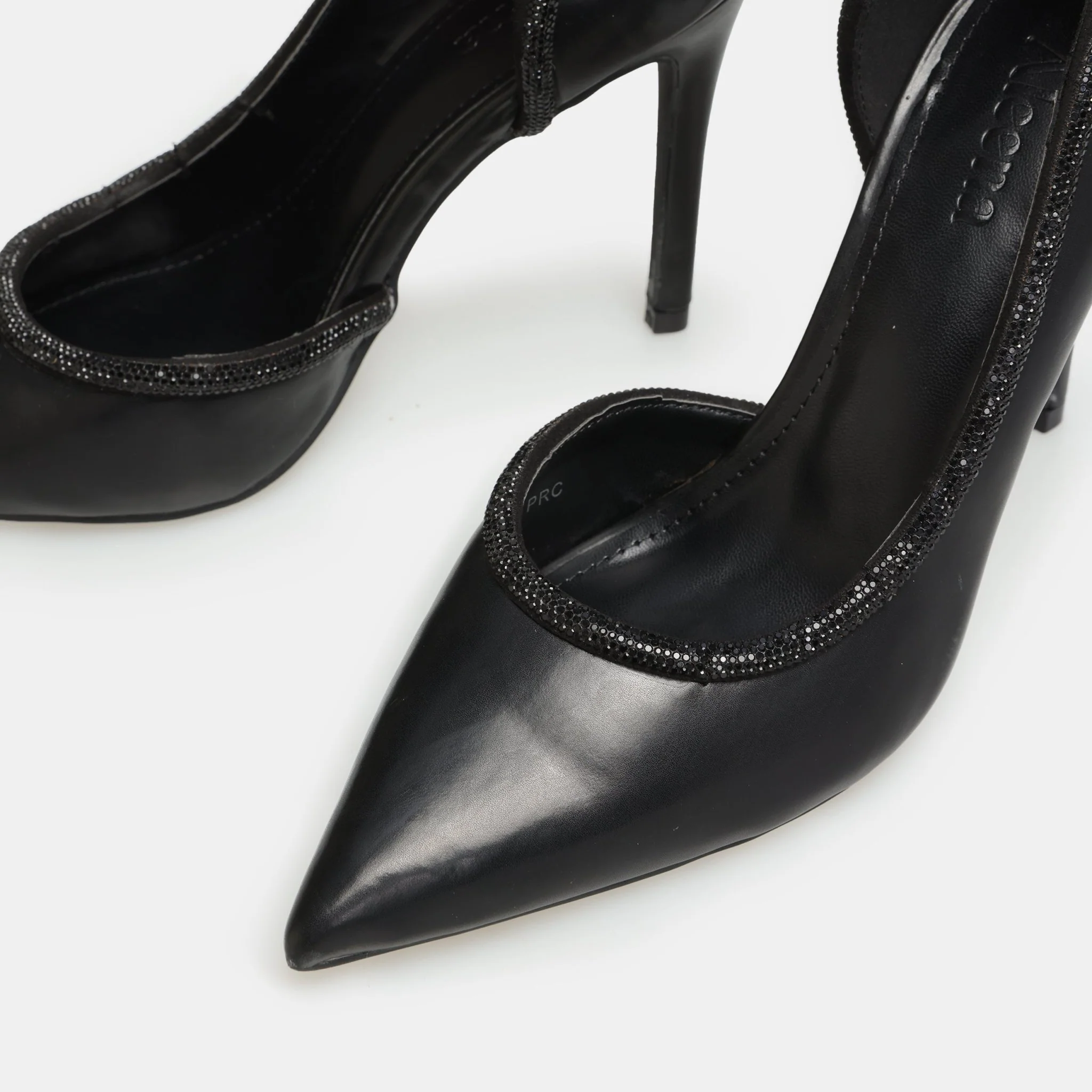 Black Leather Pointed Toe Pumps - Image 5