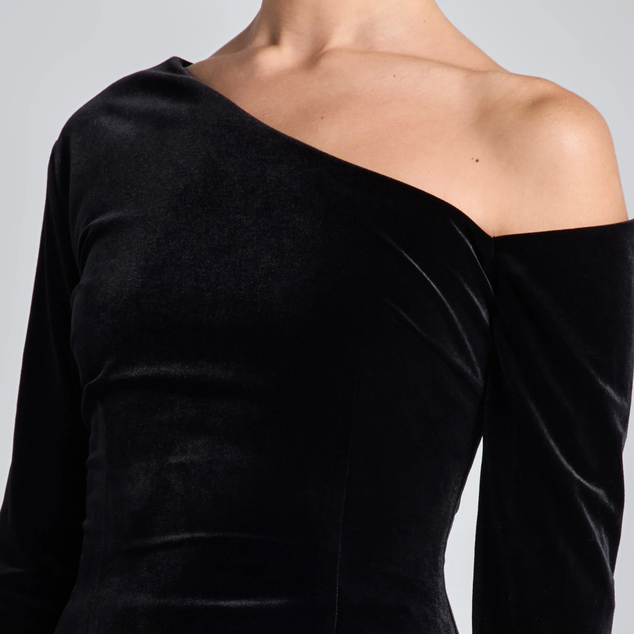 Black One-Shoulder Velvet-Chiffon Maxi Dress - Image 3