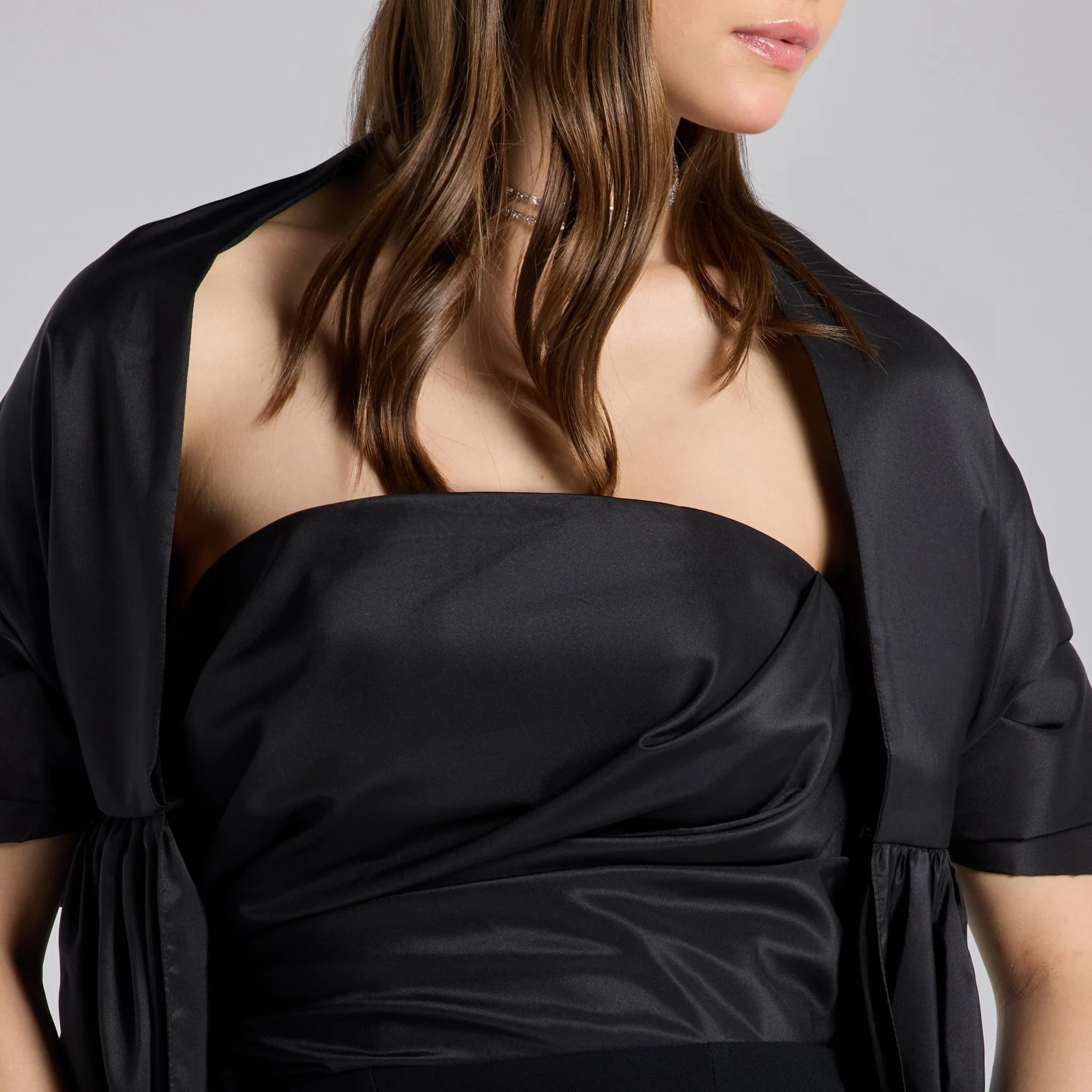 Black Strapless Maxi Dress with Puff Cape Sleeves - Image 3