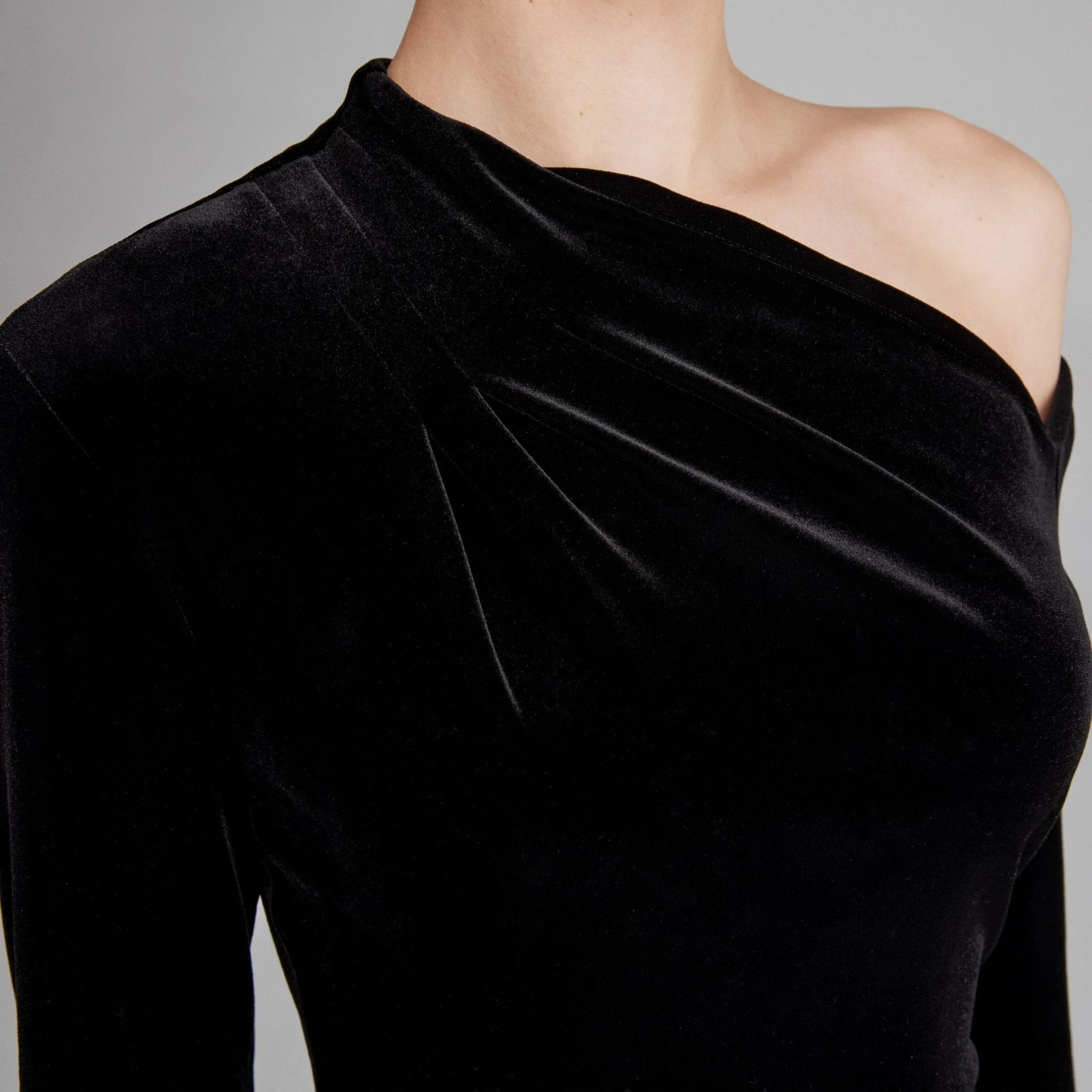 Black Velvet Bare Shoulder Maxi Dress - Image 5