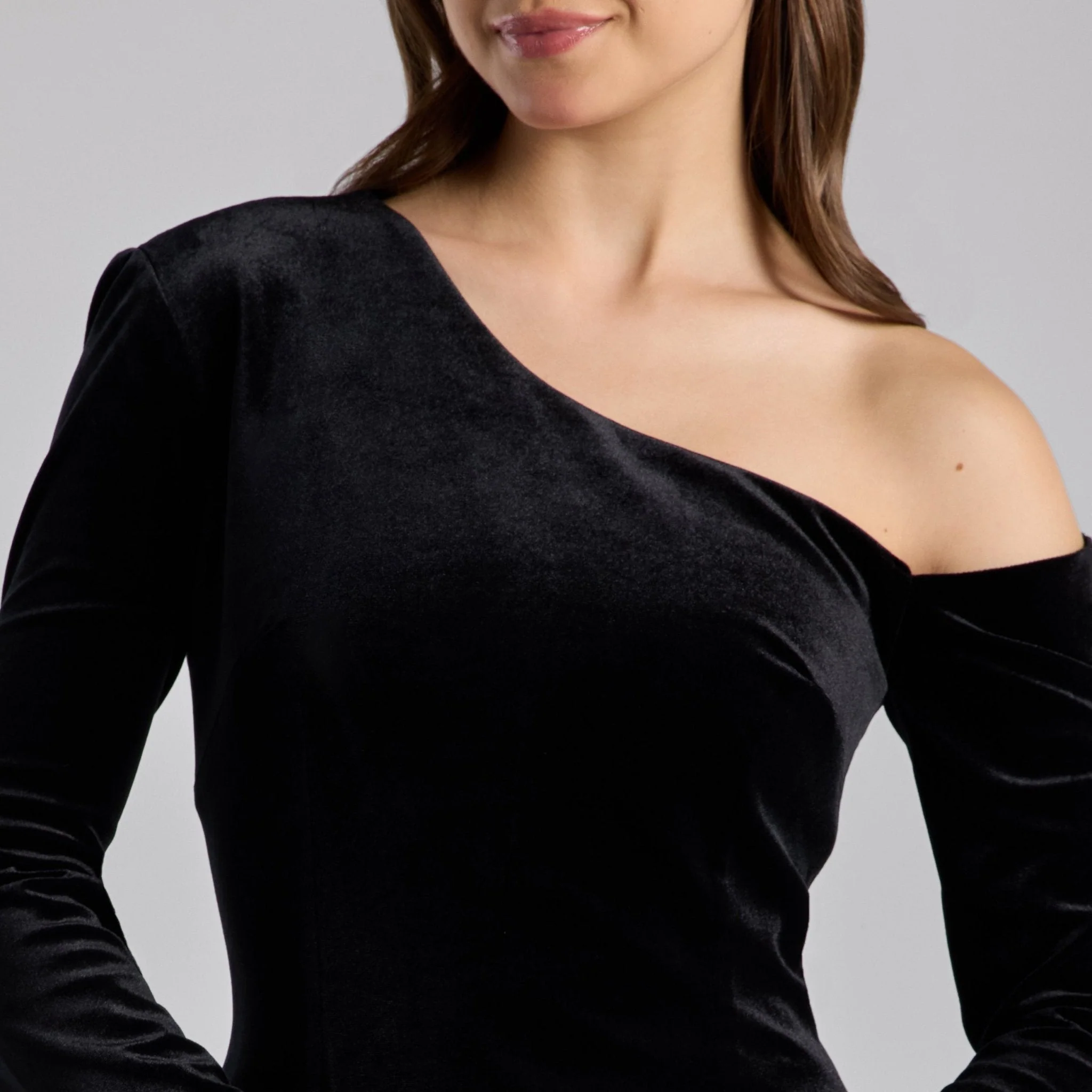 Black Velvet & Taffeta One Shoulder Gown - Image 3