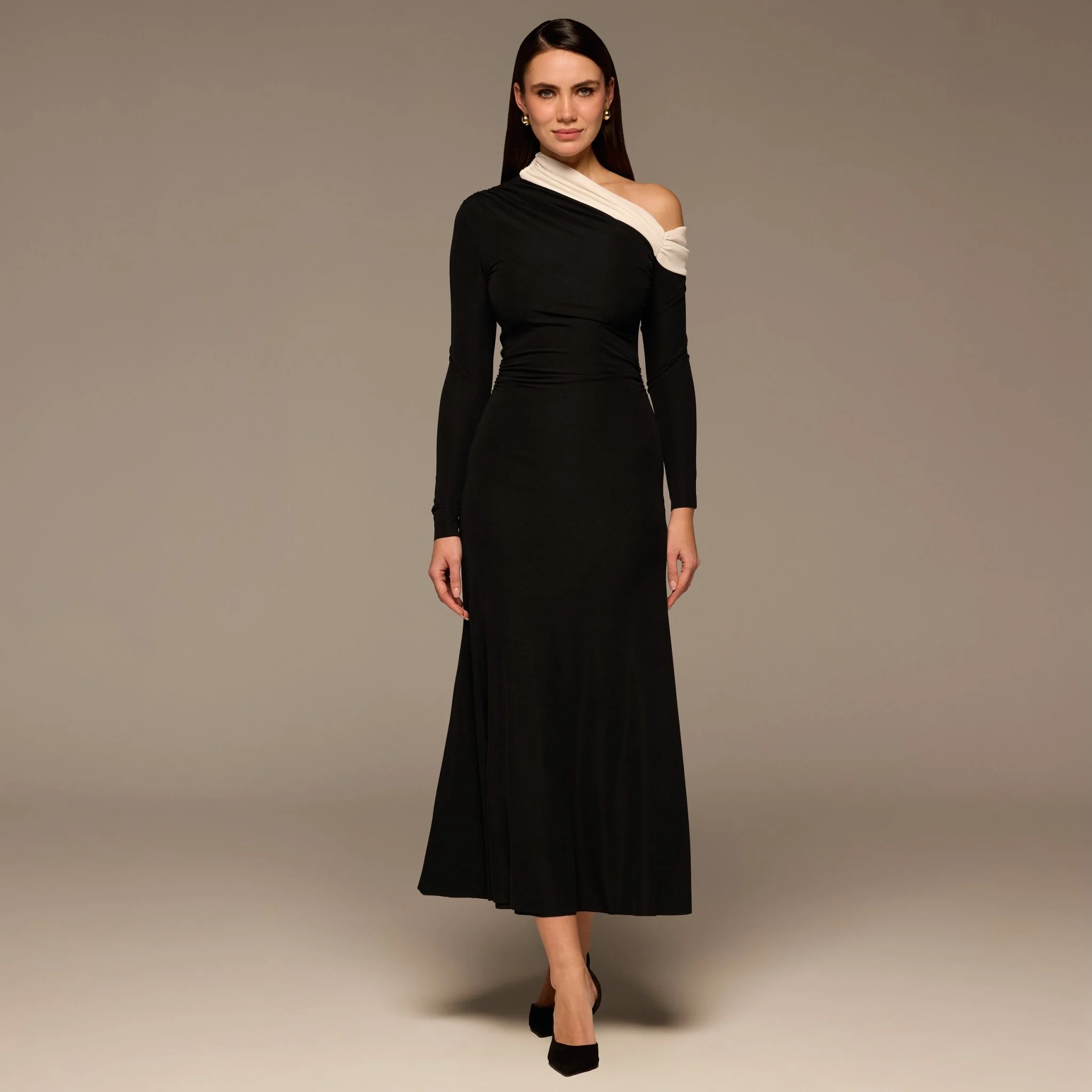 Black & White Off Shoulder Ruched Maxi Dress - Image 2