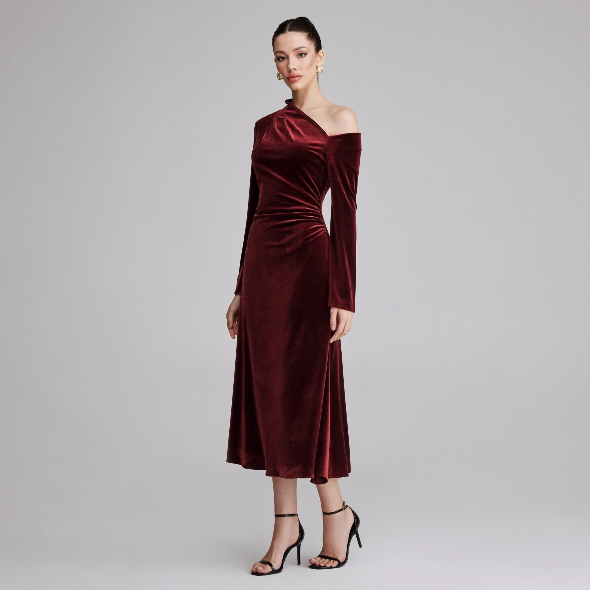 Burgundy Bare Shoulder Velvet Midi Dress - Image 2