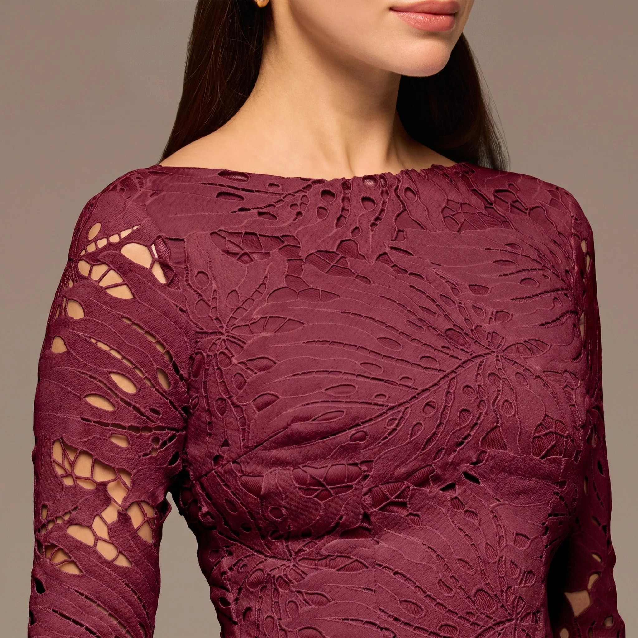 Burgundy Lace Long Sleeve Maxi Dress - Image 3