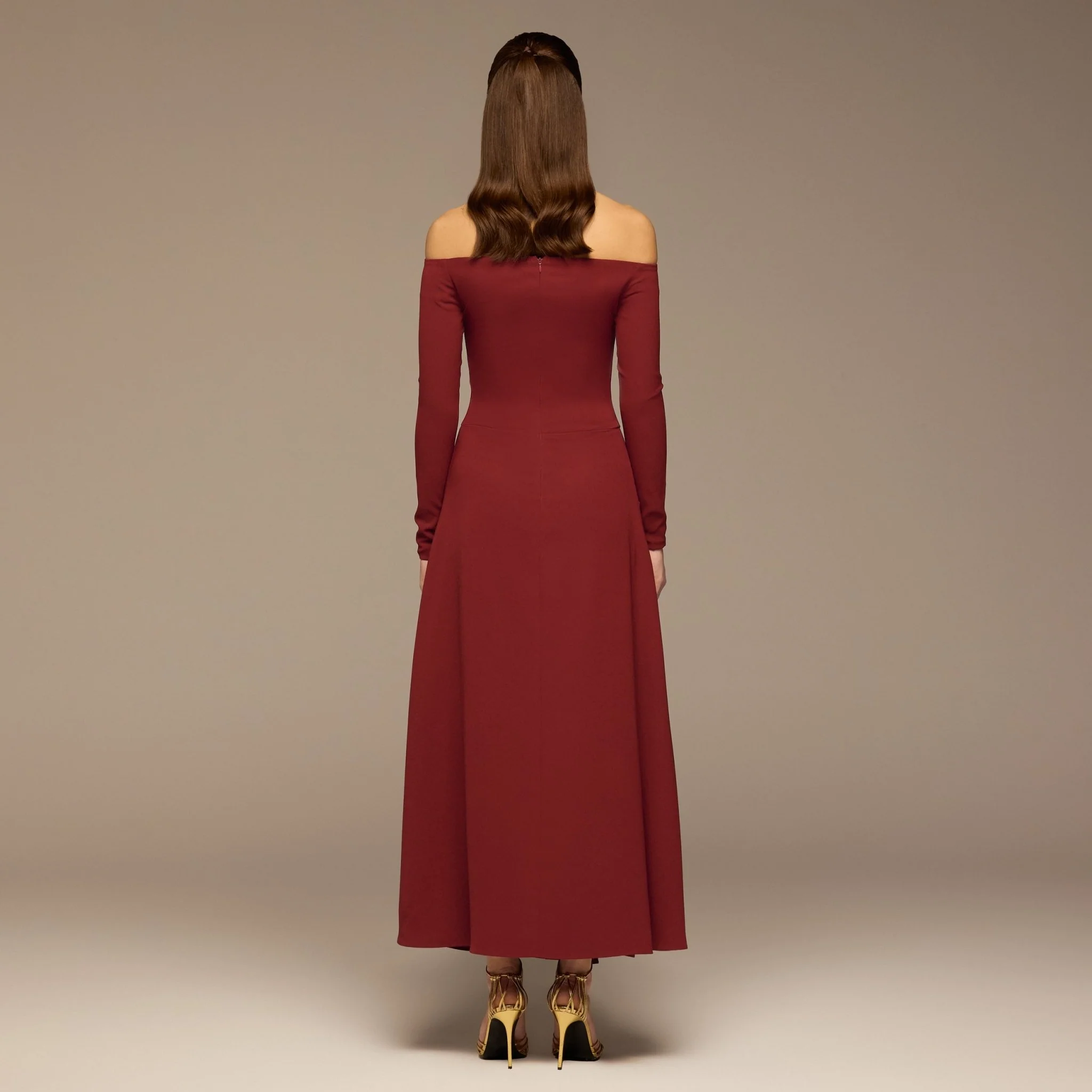Burgundy Gathered Waist Crepe Maxi Dress - Image 4