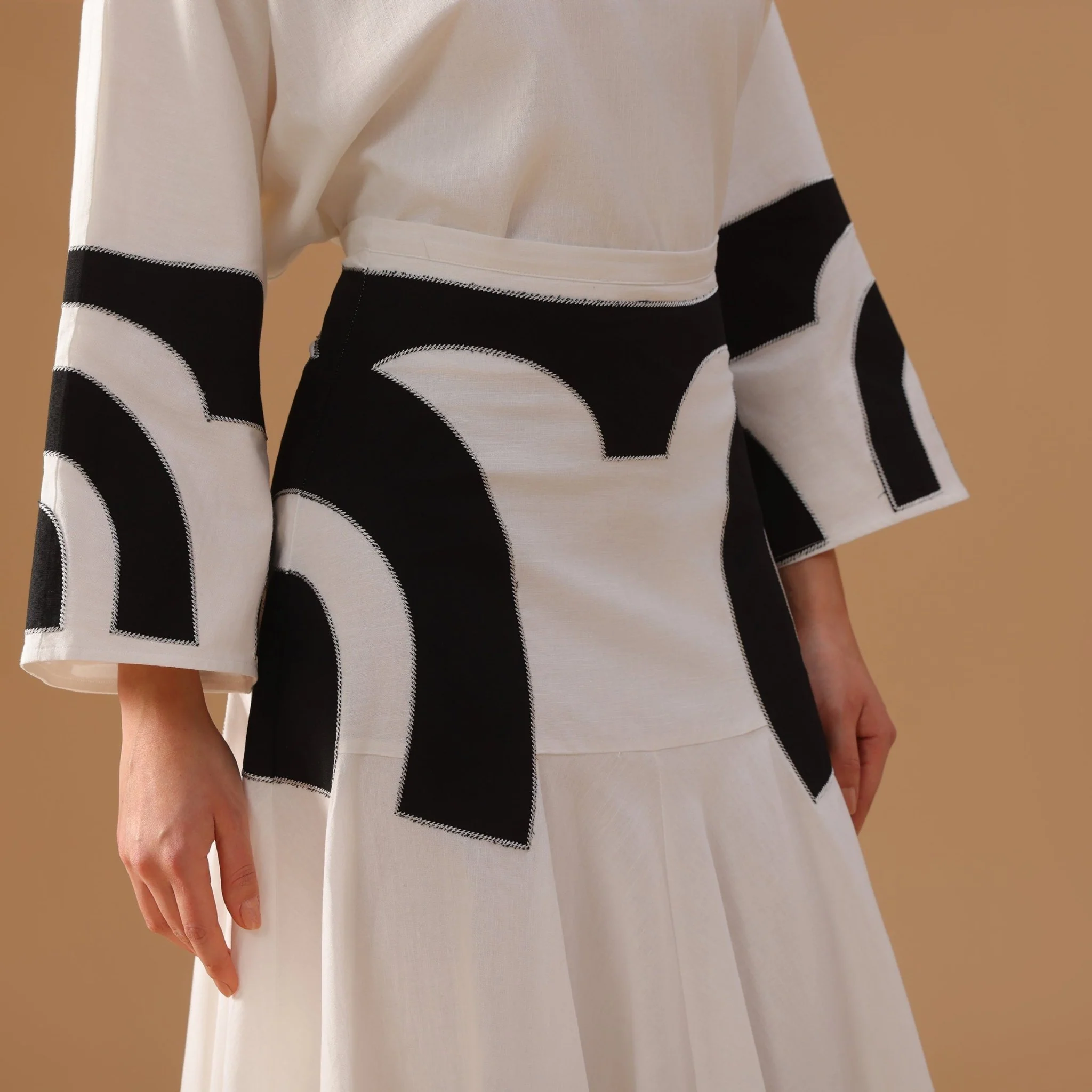 Embroidered Maxi Sleeve Top with Skirt - Image 4