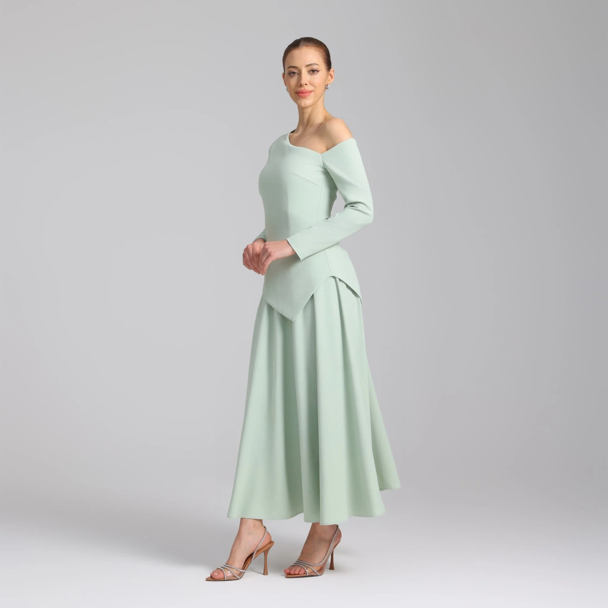 Green One-shoulder Long Sleeve Crepe dress - Image 2