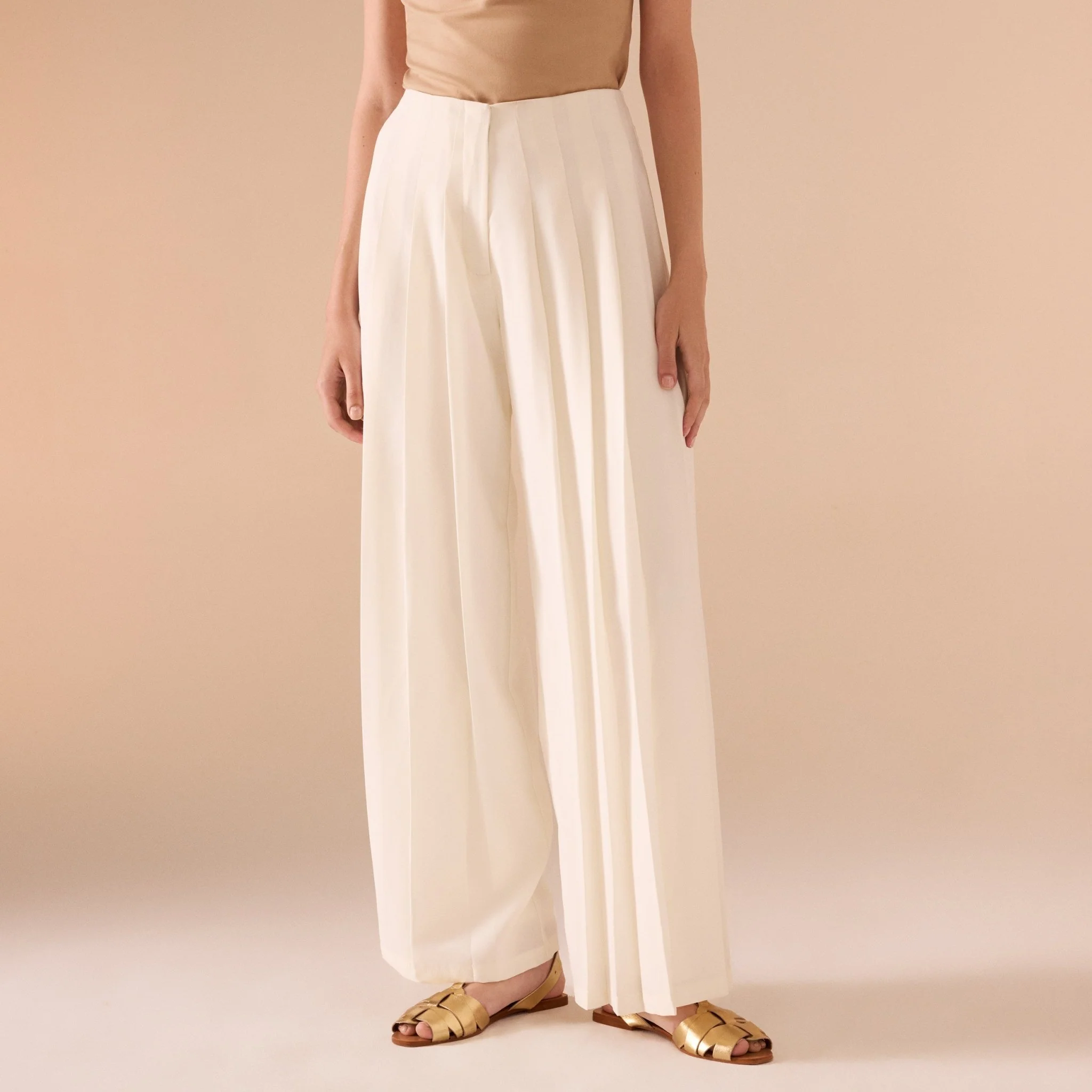 White High Waist Pleated Trouser