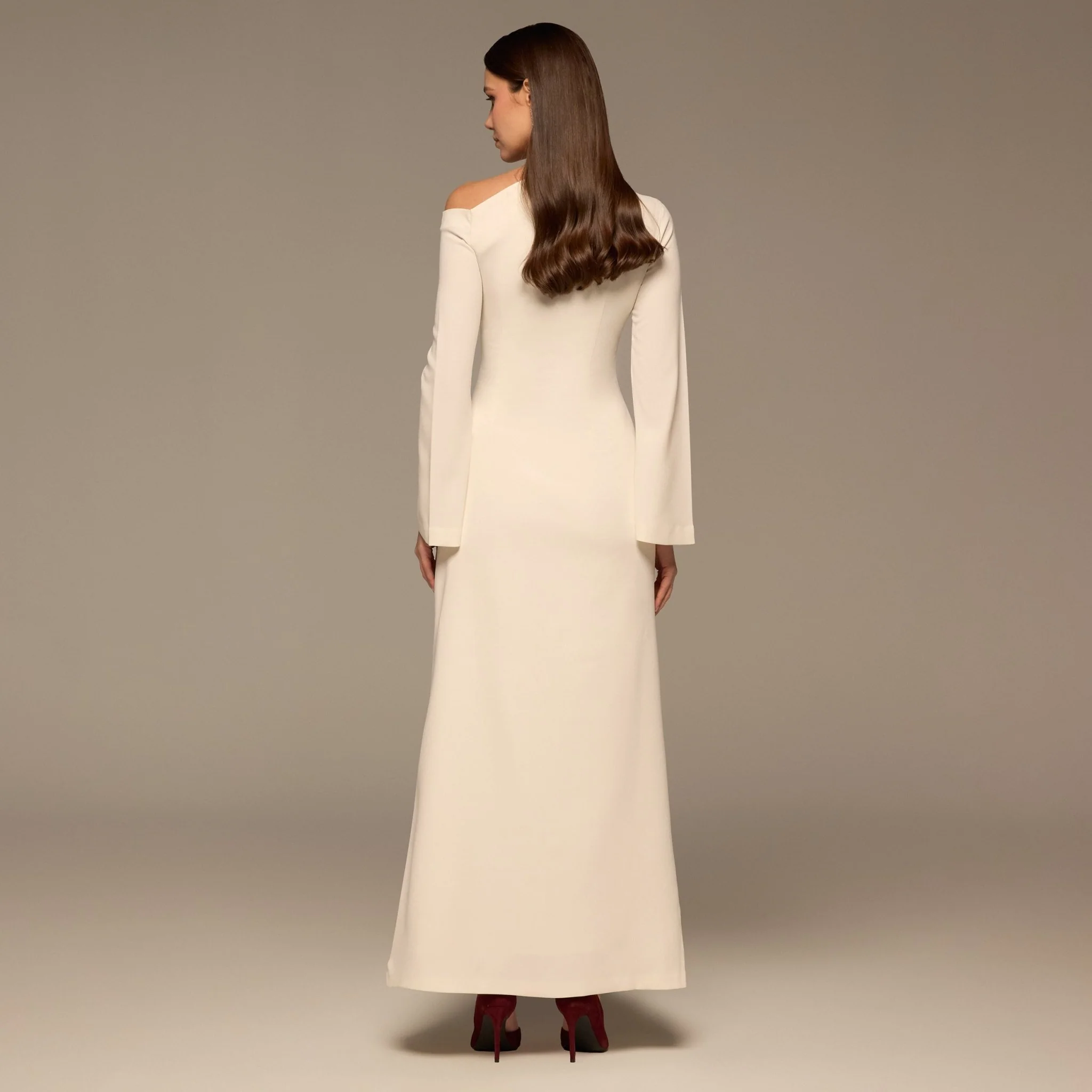 Ivory Bare shoulder Crepe Maxi Dress - Image 4