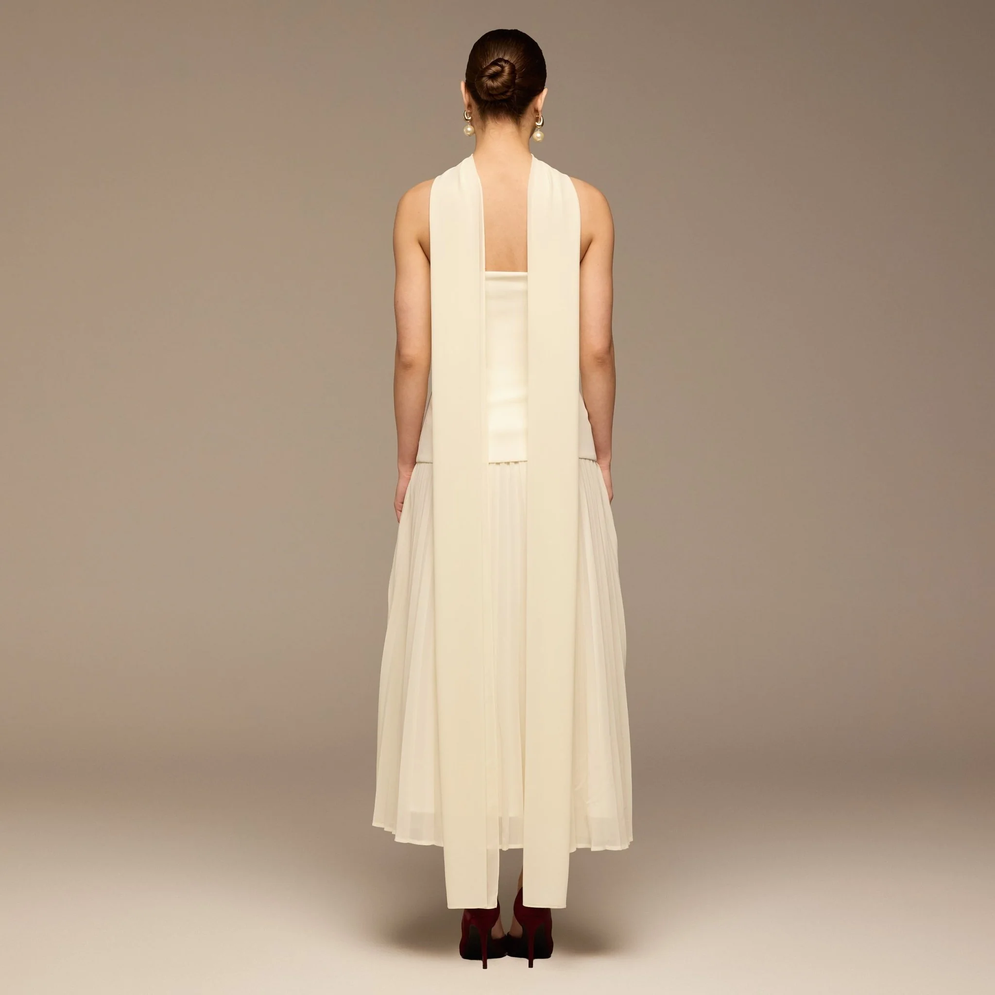 Ivory Crepe and Chiffon Pleated Dress with Scarf - Image 4