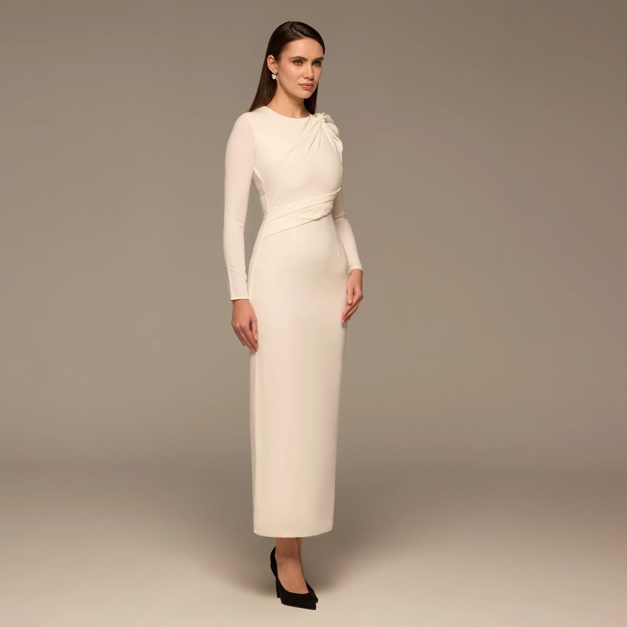 Ivory Gathered Shoulder Crepe Maxi Dress - Image 2