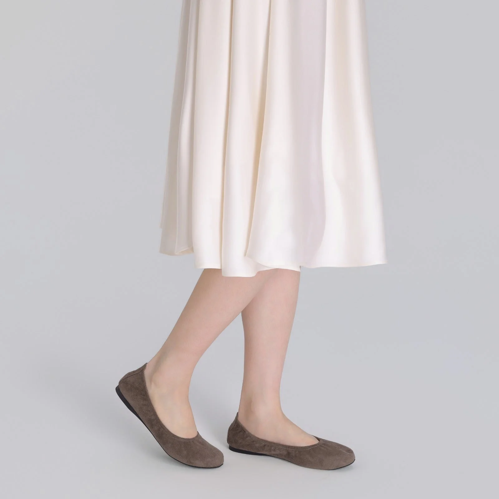 Khaki Suede Elastic Ballet Flats - Image 3