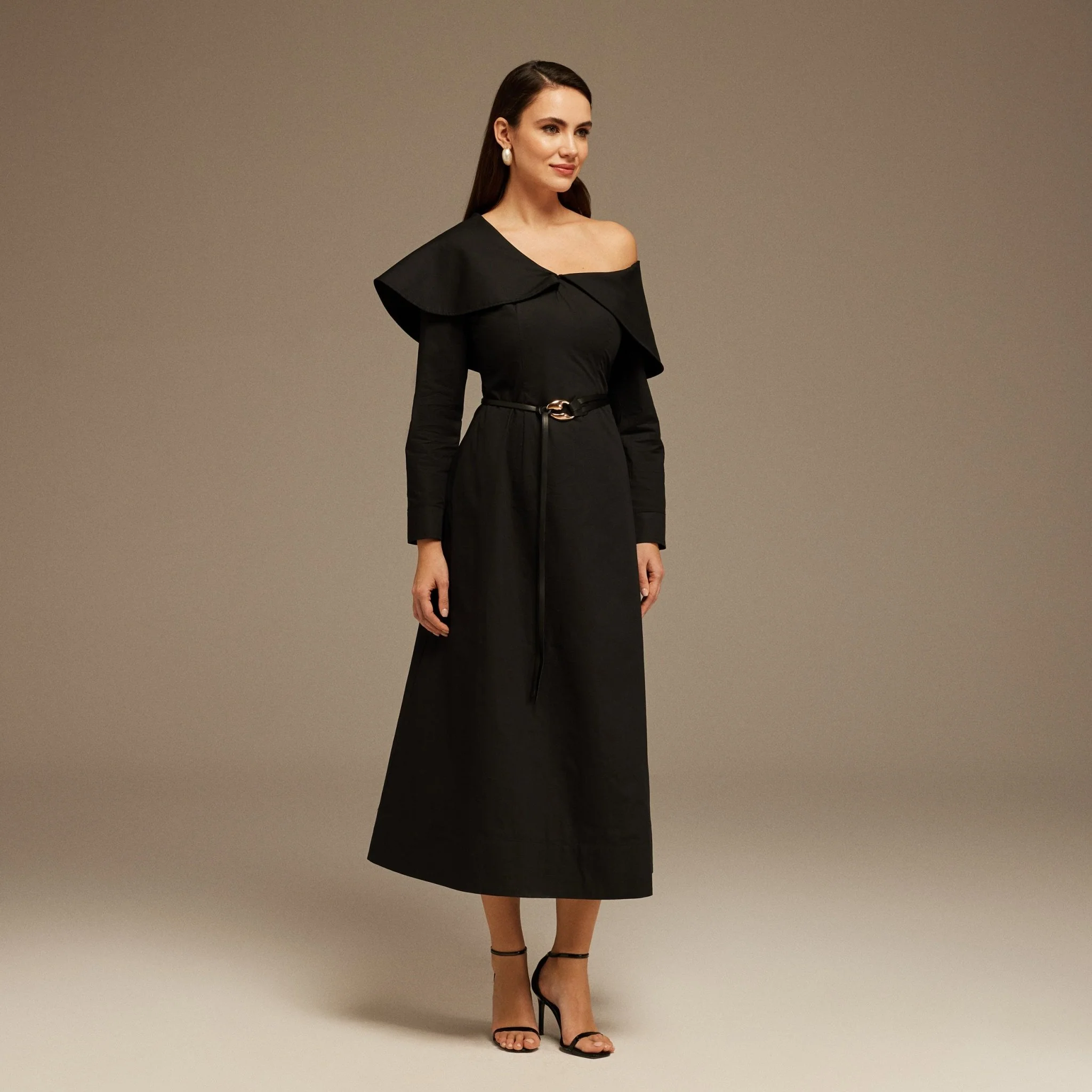 Maxi Dress with Folded Shoulders - Image 2