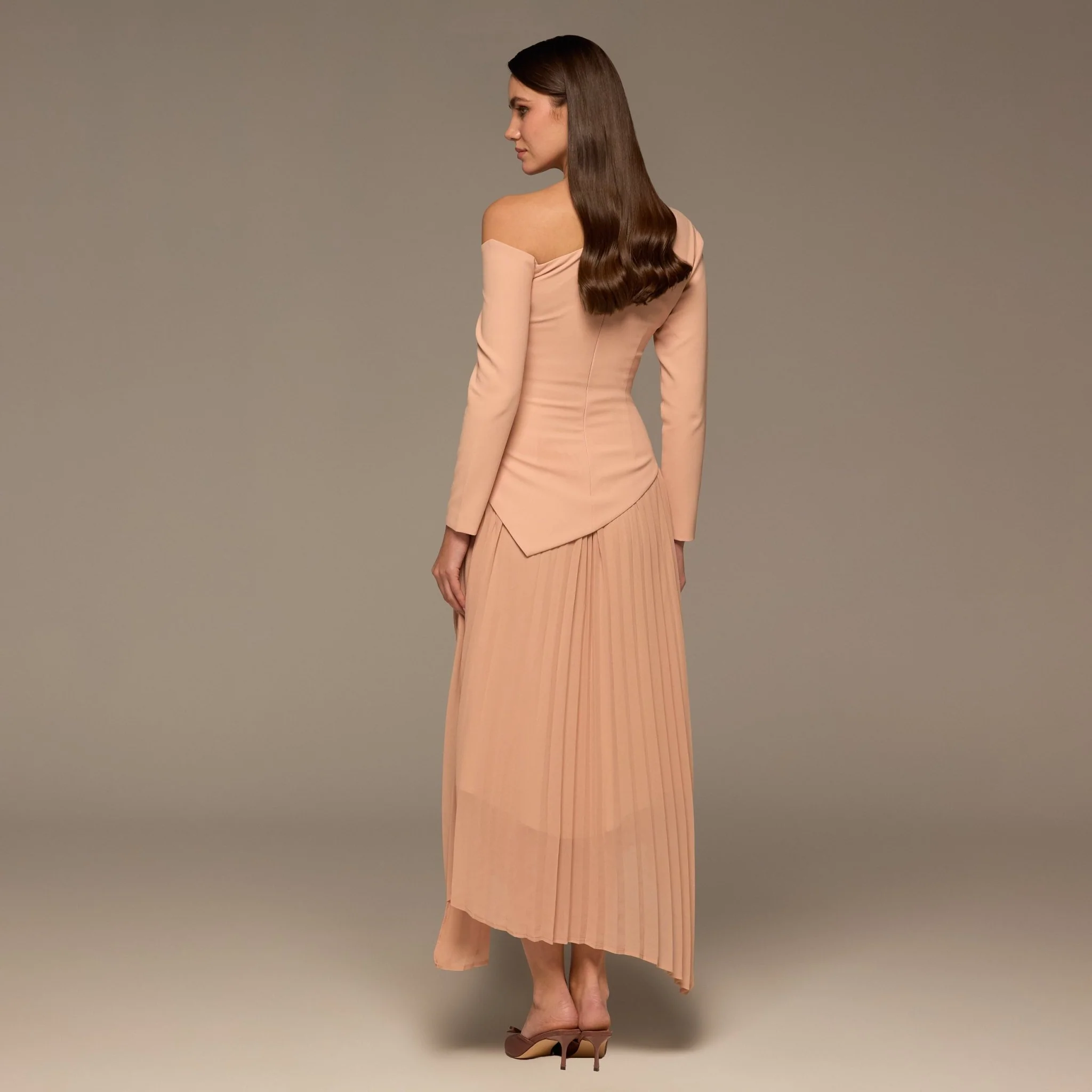 Dusty Rose One-shoulder Crepe Dress With Pleated Skirt - Image 4