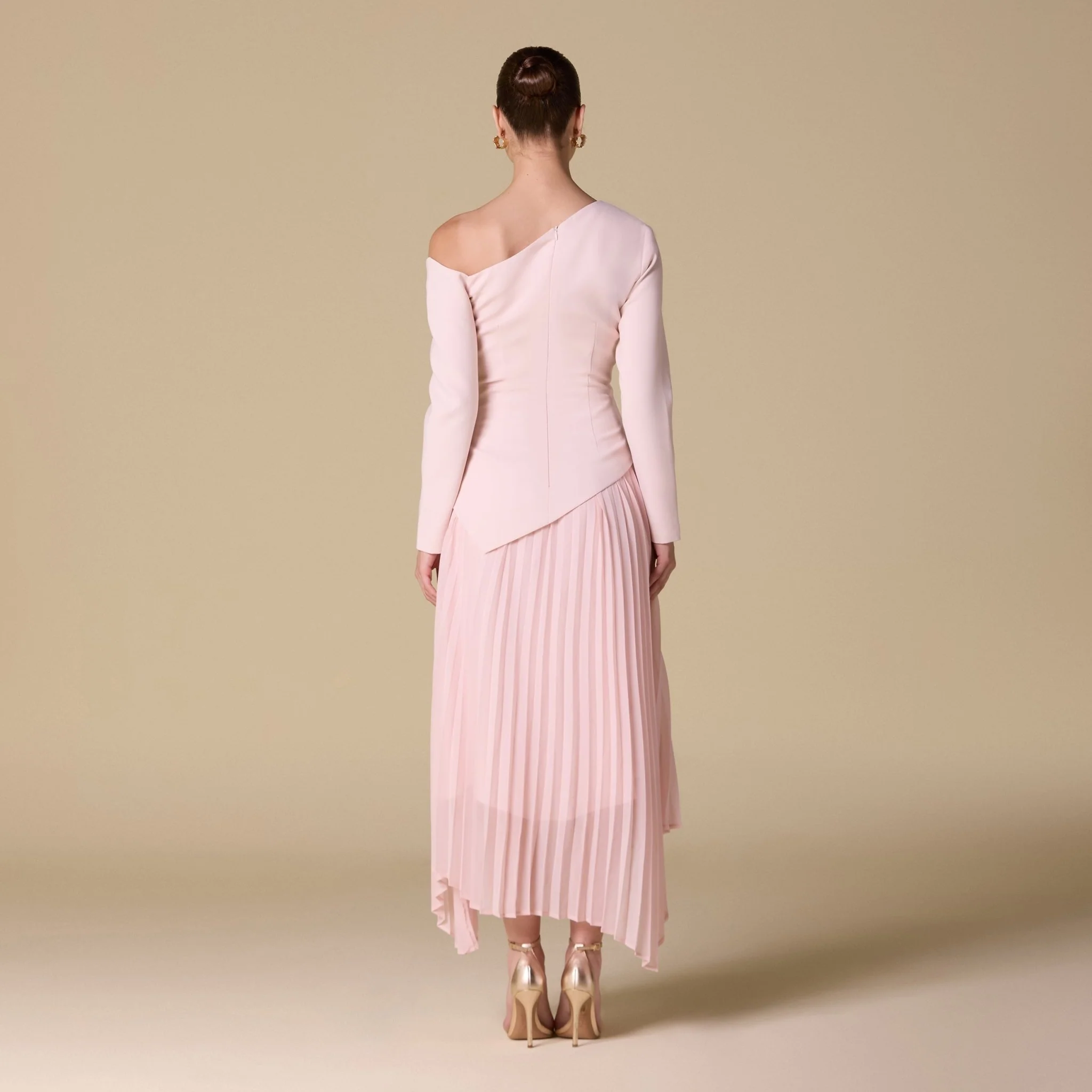 One-shoulder Crepe Dress With Pleated Skirt - Image 4