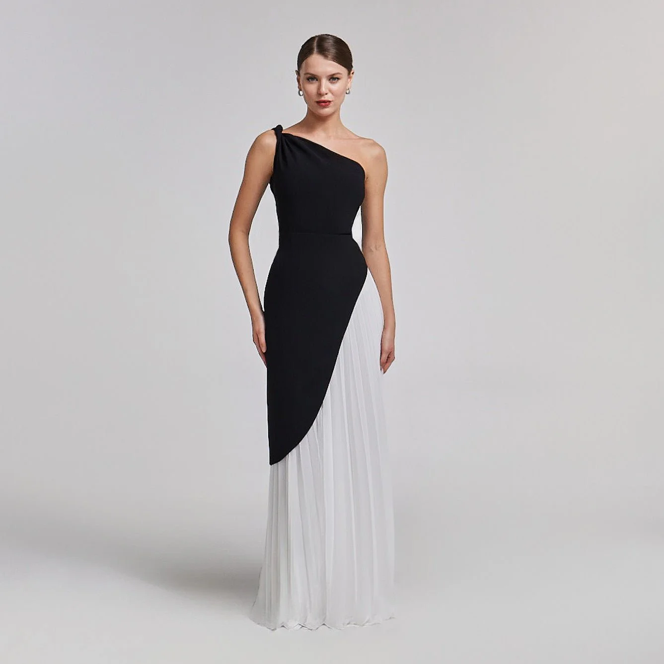 One-Sleeve Contrast Crepe Maxi Dress