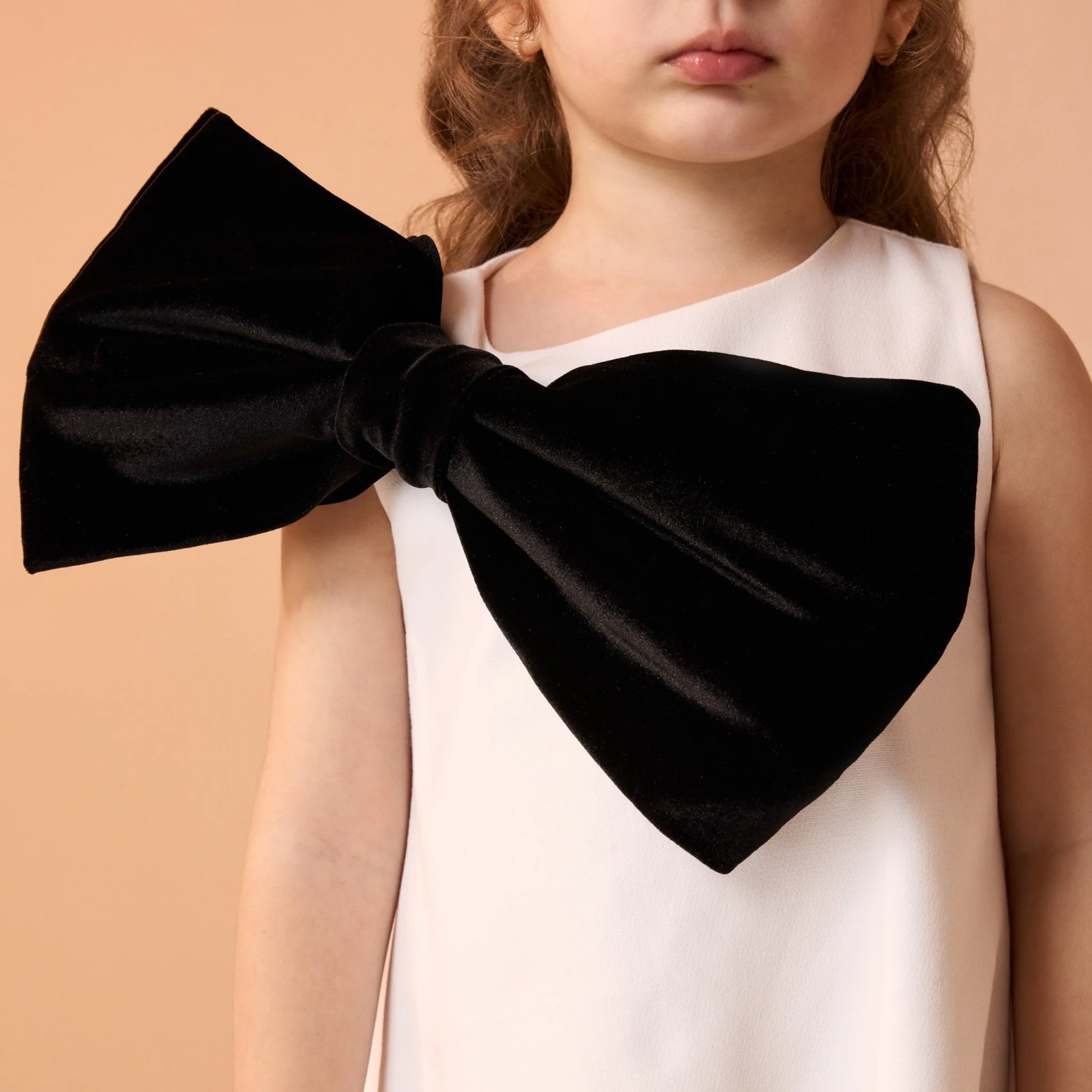 Off White Crepe Dress With Bow - Image 3