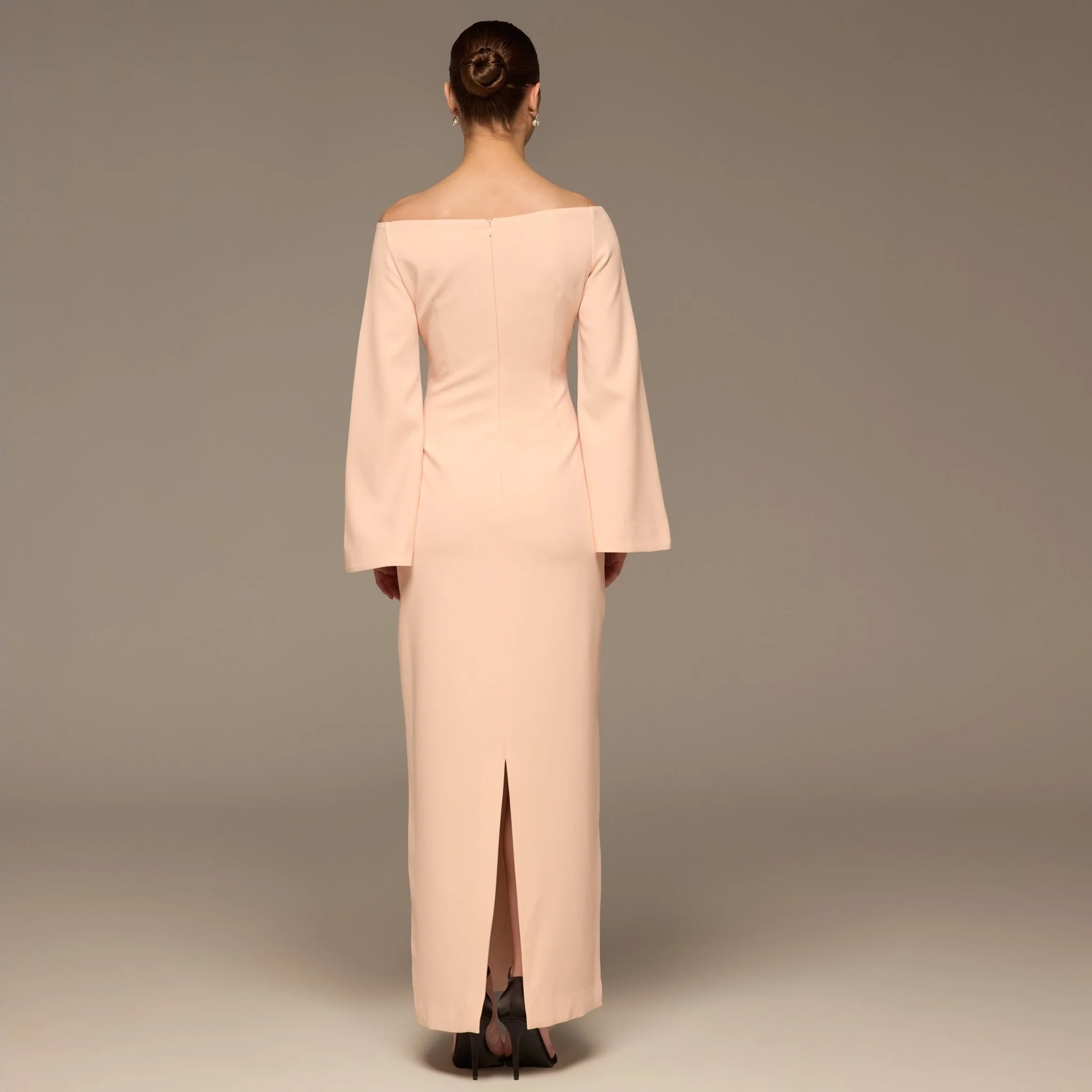 Pink Wide V Neck Crepe Maxi Dress - Image 4