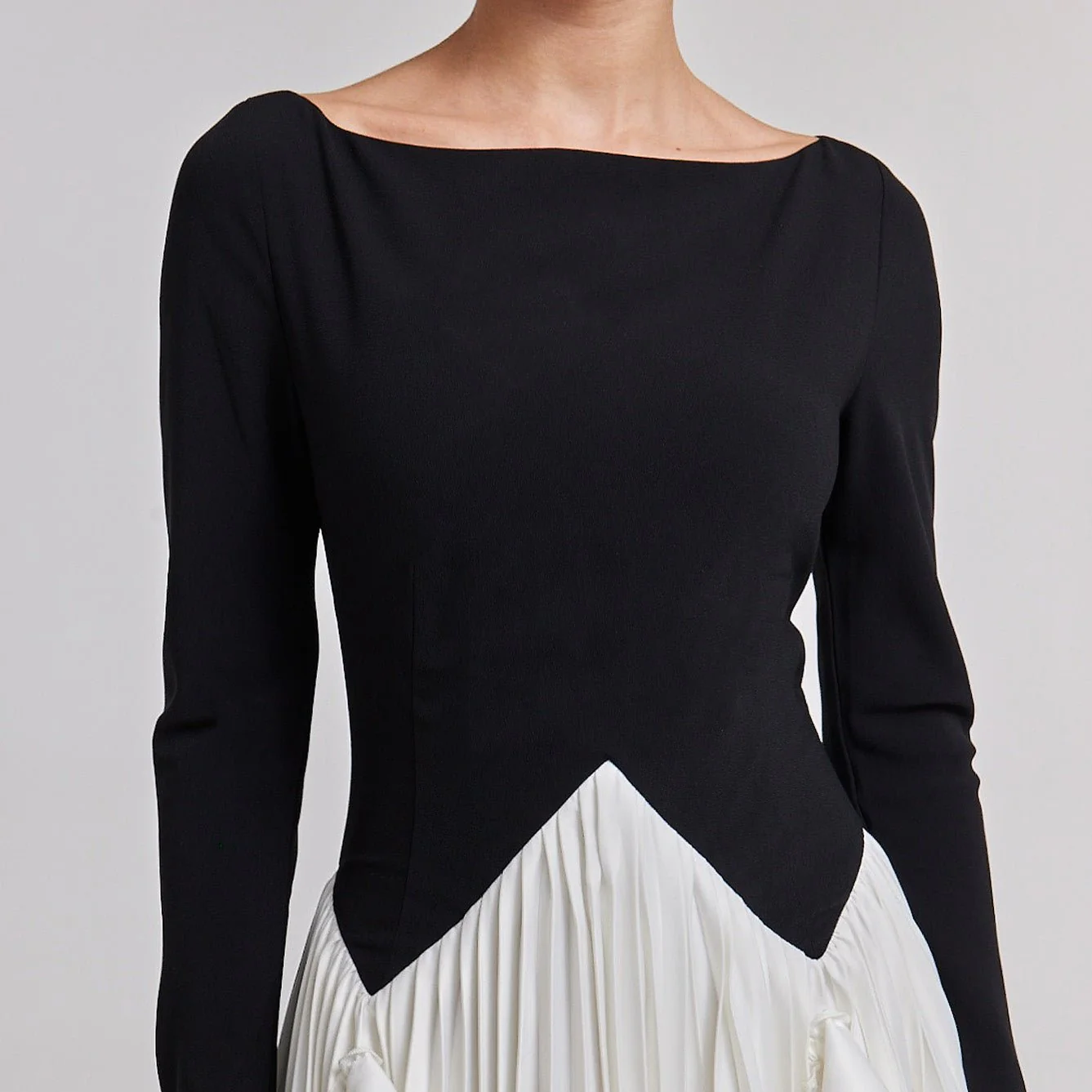 Pleated Skirt Crepe Maxi Dress - Image 3
