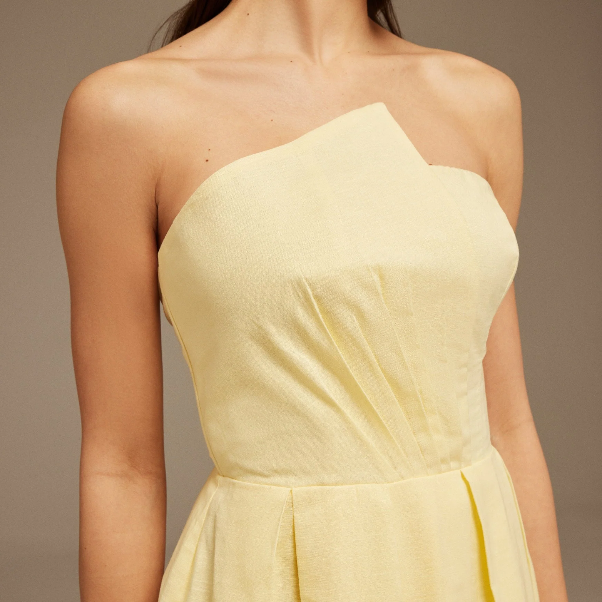 Pleated Sleeveless Midi Dress - Image 3