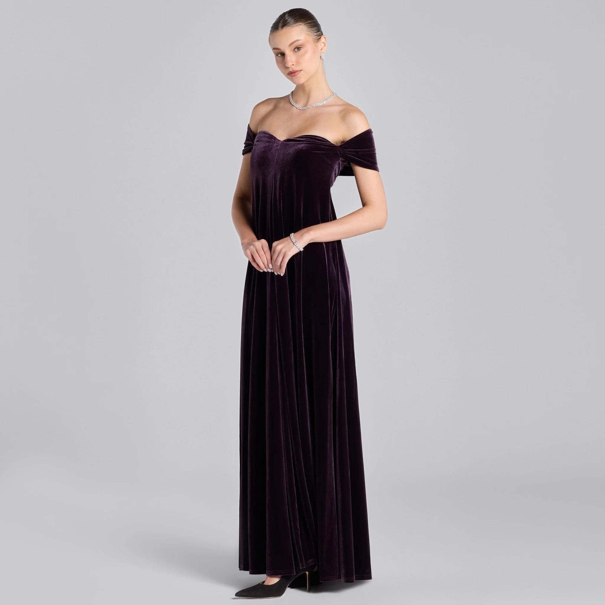 Purple Off Shoulder Sweetheart Neckline Velvet Gown - Image 2