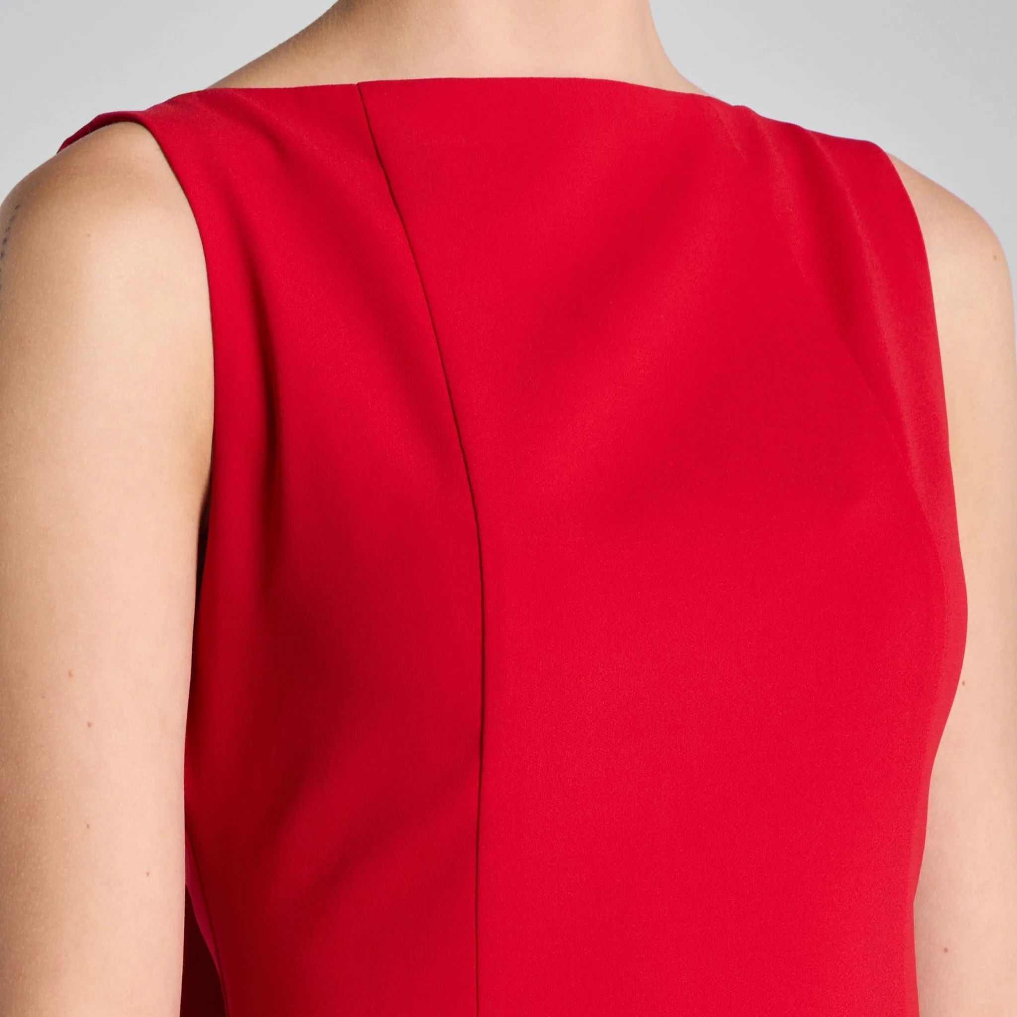 Red Back Scarf Crepe Maxi Dress - Image 3