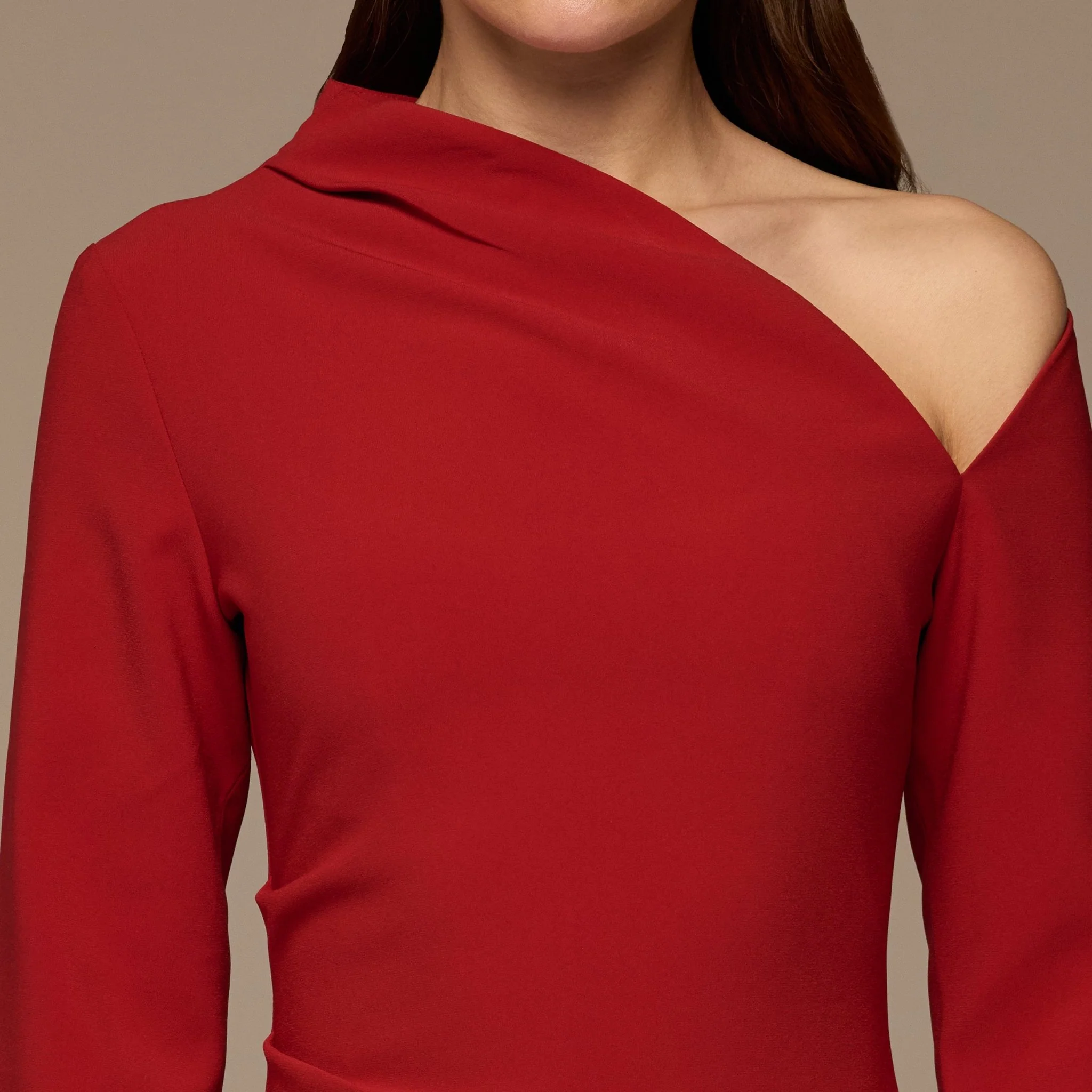 Red Asymmetric Neckline Crepe Dress - Image 3