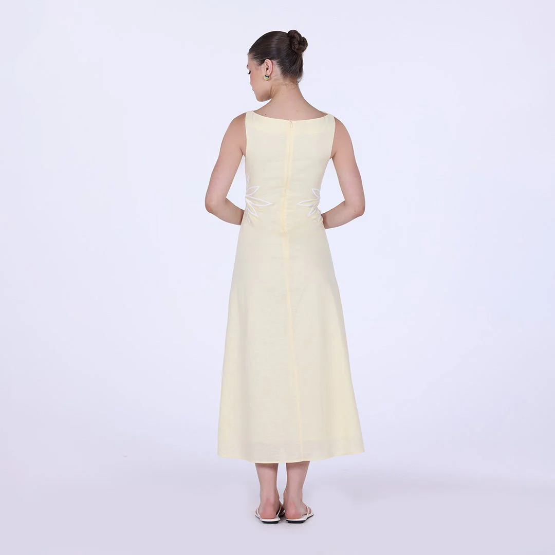 Sleeveless A-line Linen Midi Dress With Waist Embroidery - Image 4