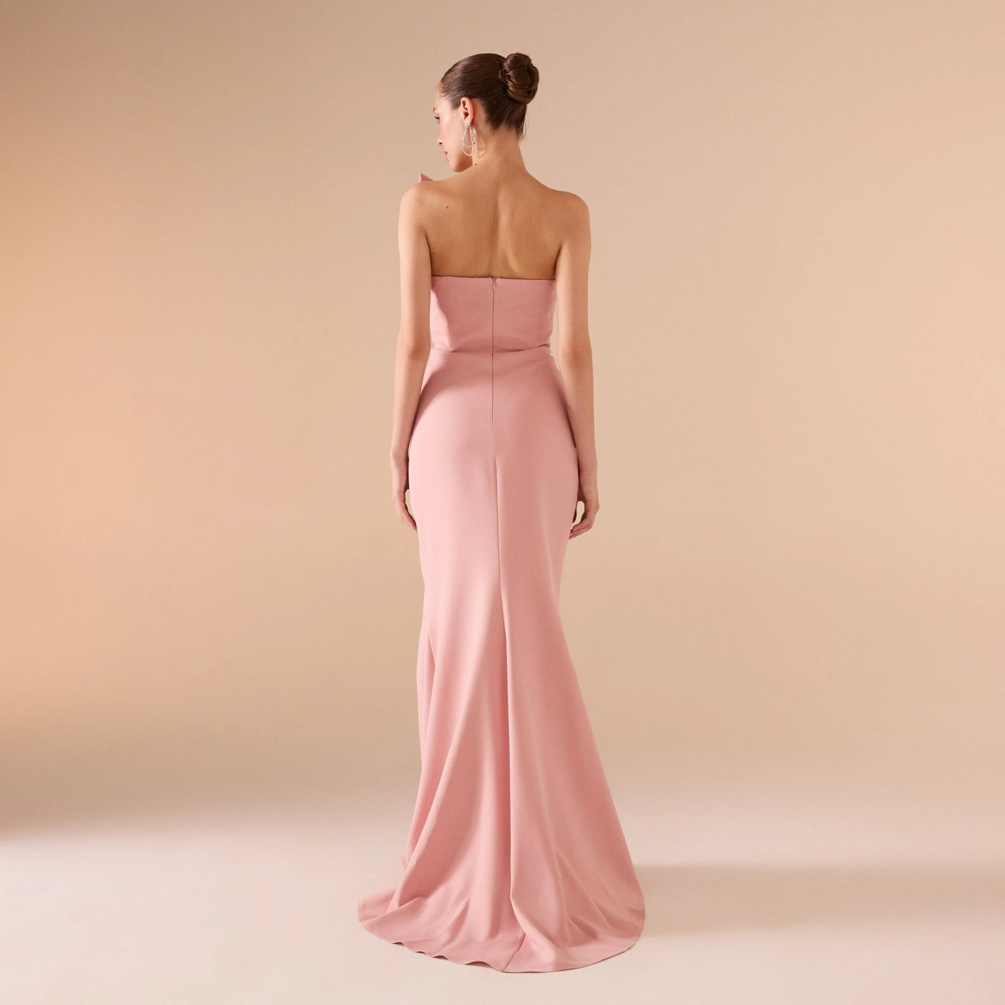 Pink Sleeveless Crepe Gown with Detailed Top - Image 4