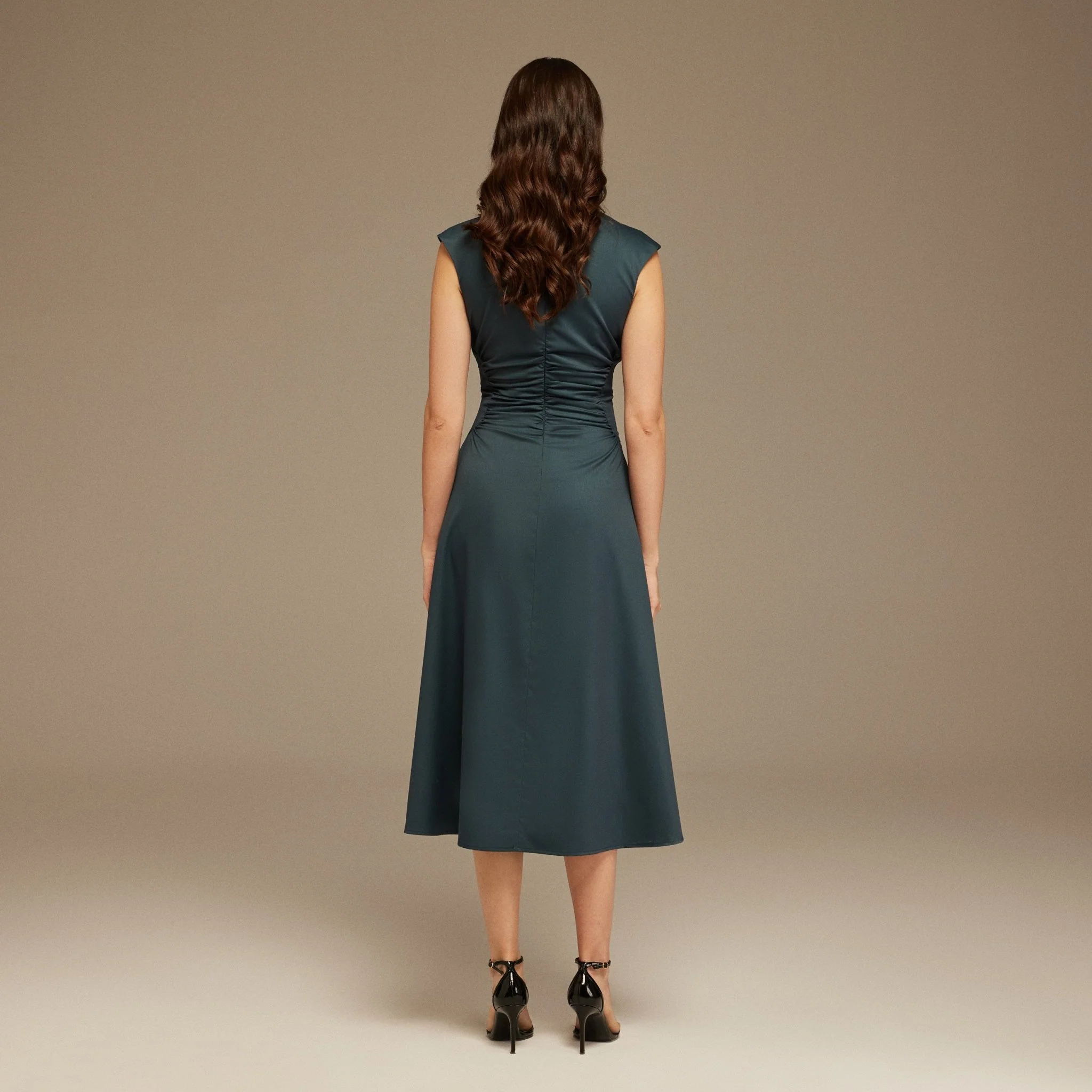Dark Teal Sleeveless Maxi Dress With Gathered Waist - Image 4