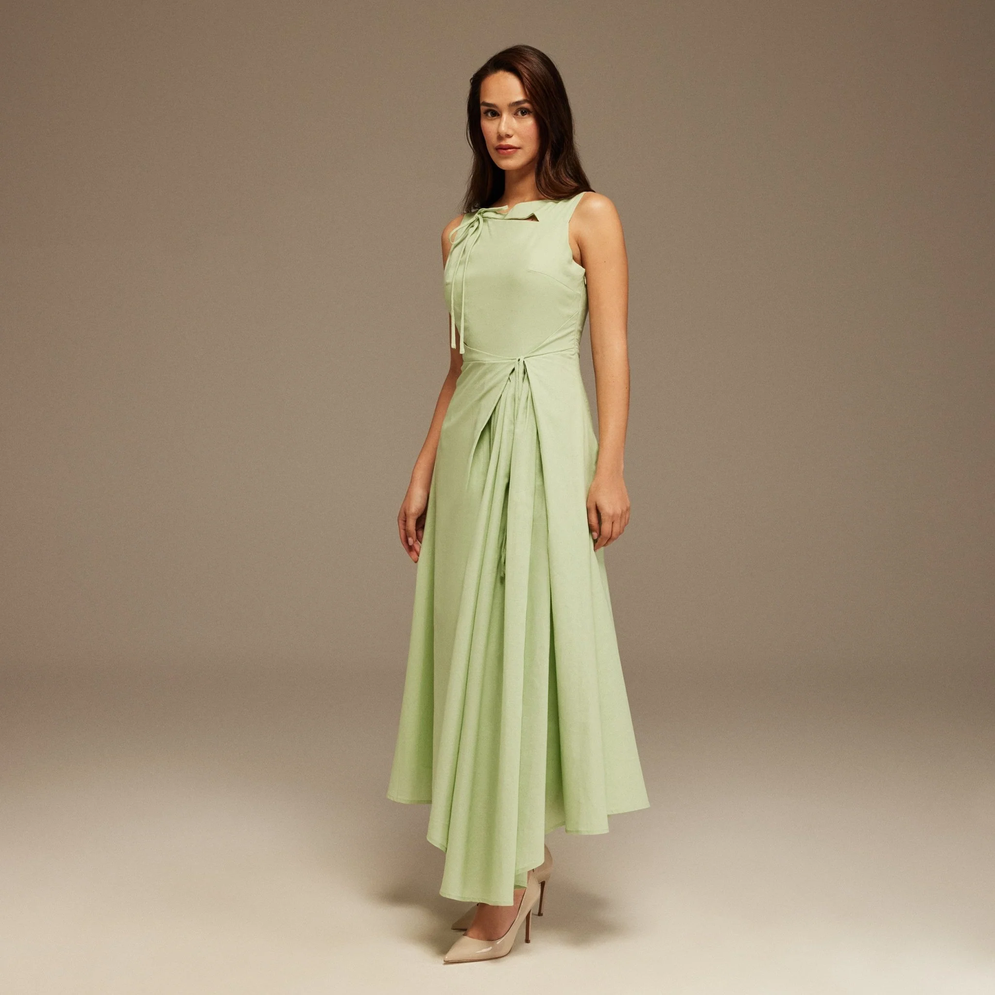 Sleeveless Midi Dress With Decorative Bows - Image 2