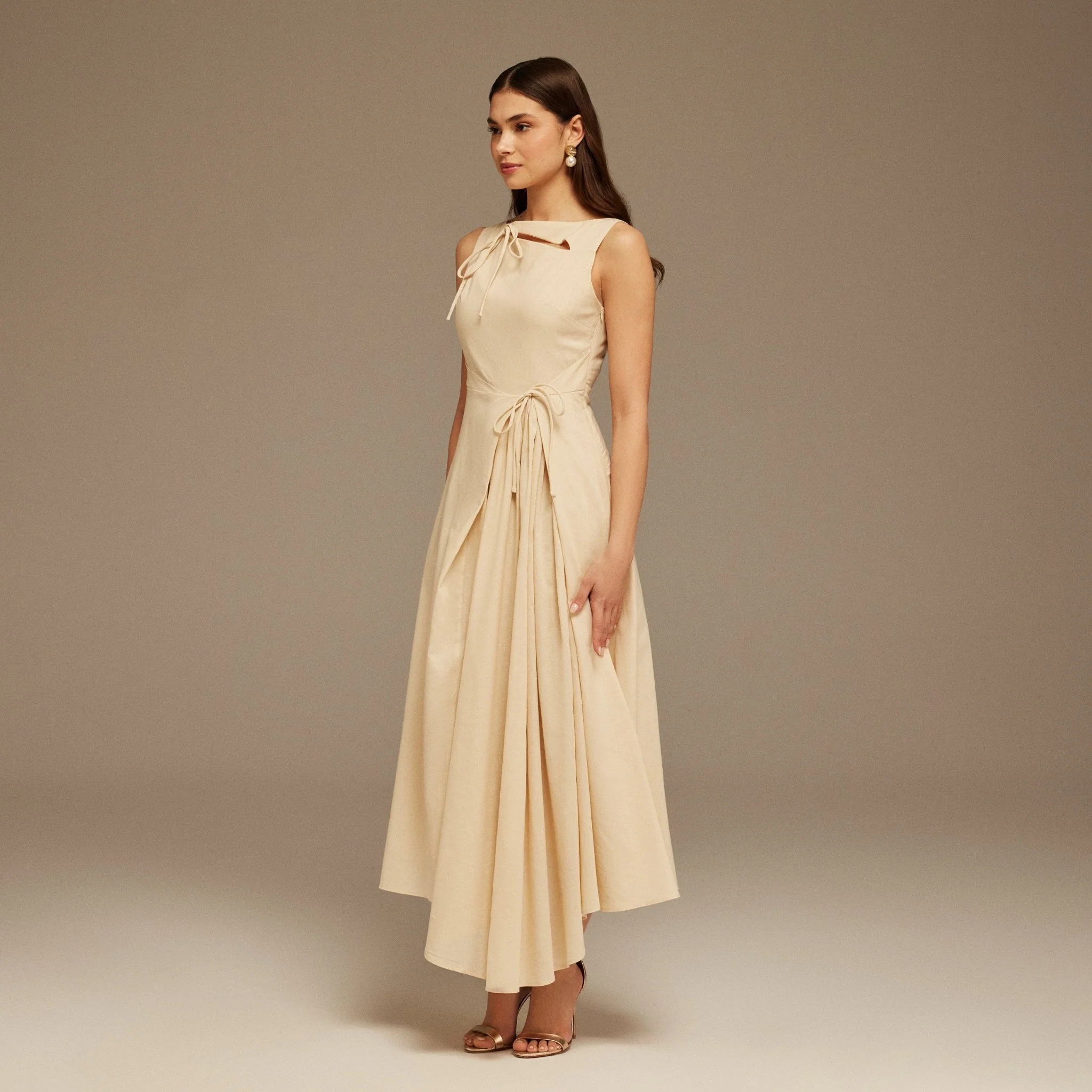 Beige Sleeveless Midi Dress With Decorative Bows - Image 2