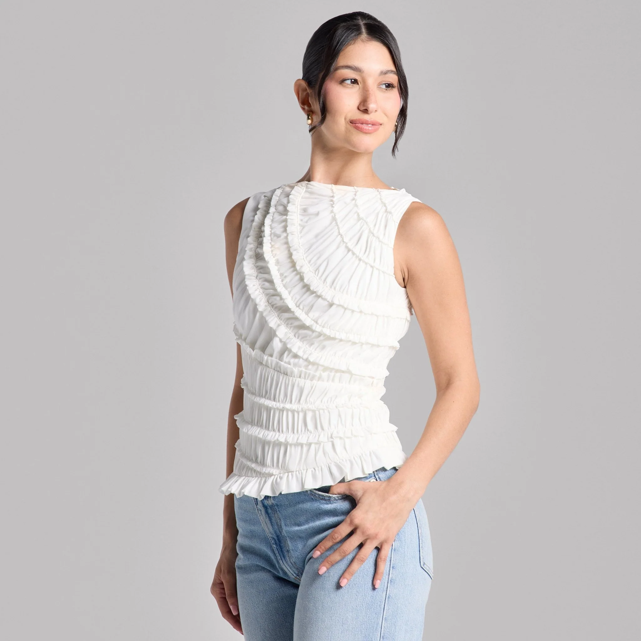 White Sleeveless Chiffon Ruffled Blouse - Image 4